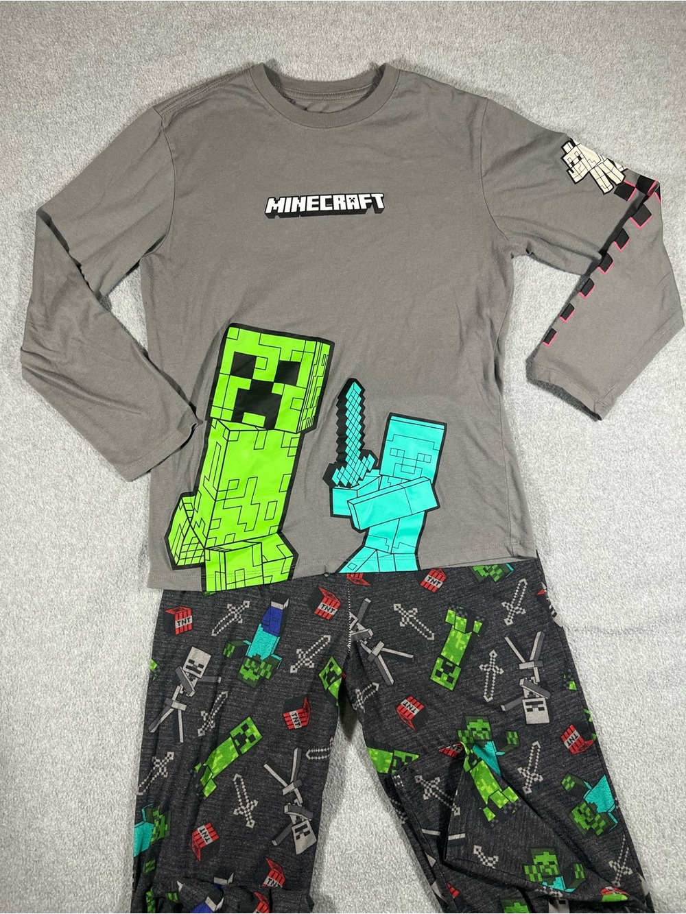Minecraft Youth XL 14 16 Pajama Set Creeper Zombie Long Sleeve Sleepwear